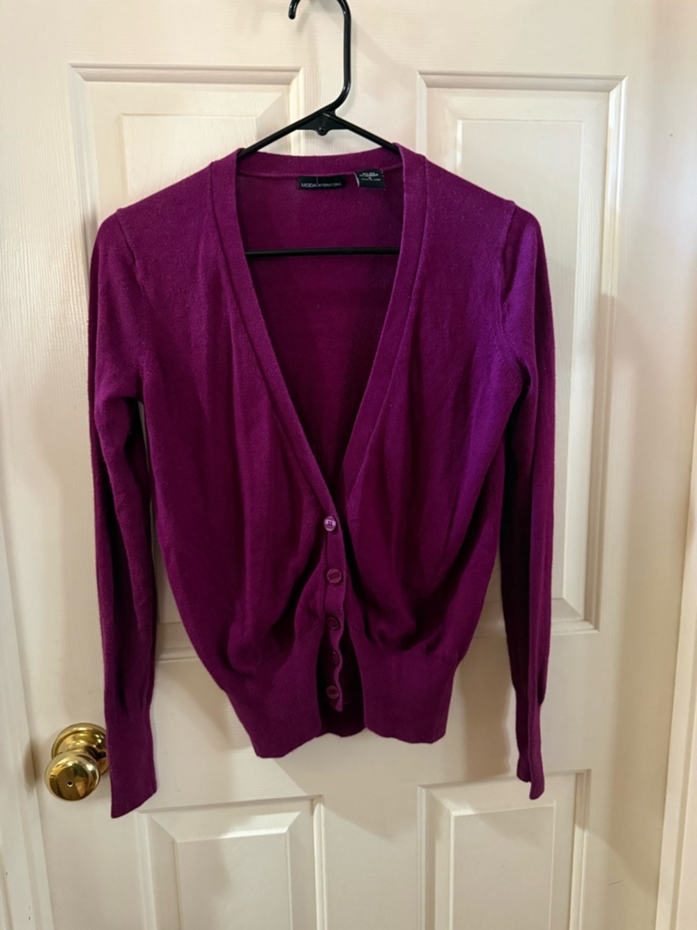 Moda Women's V-Neck Cardigan in Deep Plum